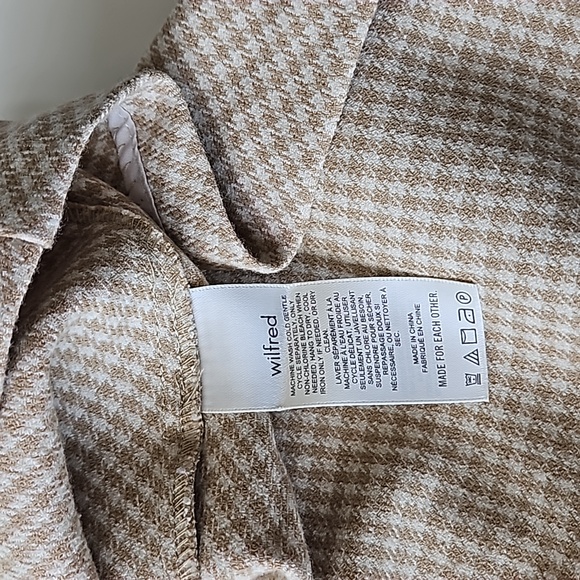 Aritzia Wilfred Checkered Mini Skirt in beige tan pattern with stretch waist - Picture 8 of 9